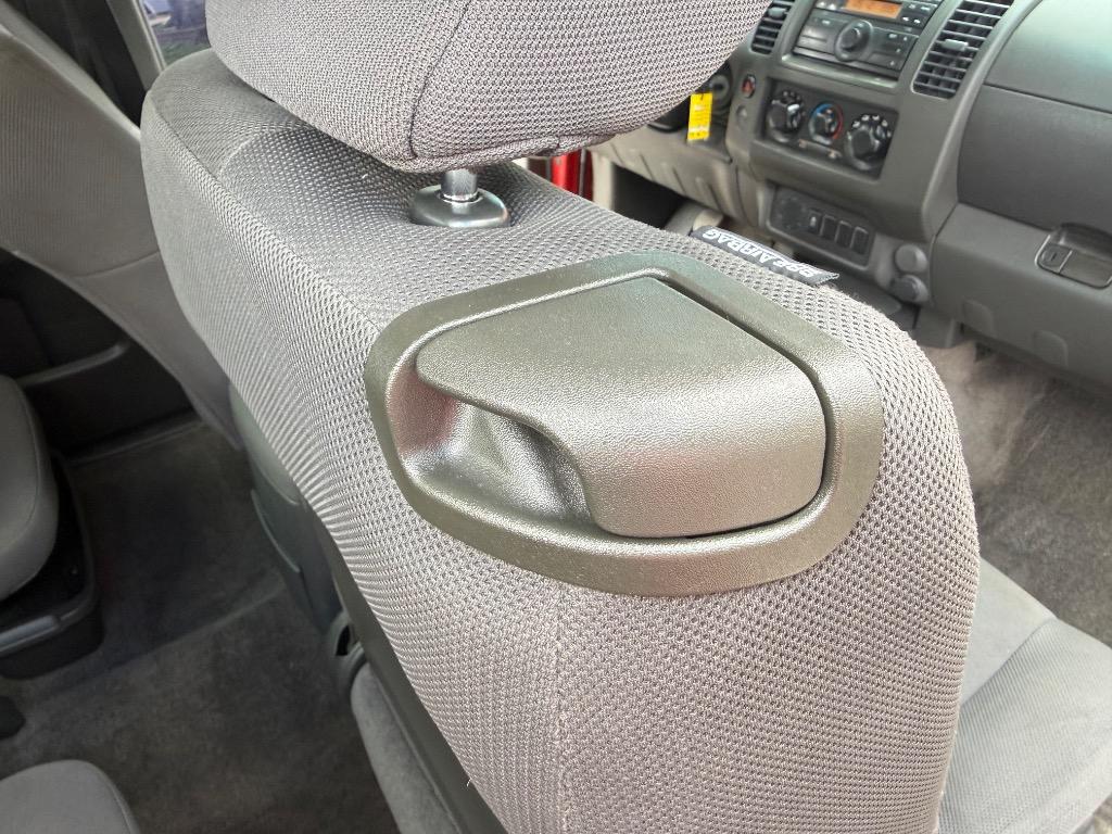 2013 Nissan Frontier - $9,900