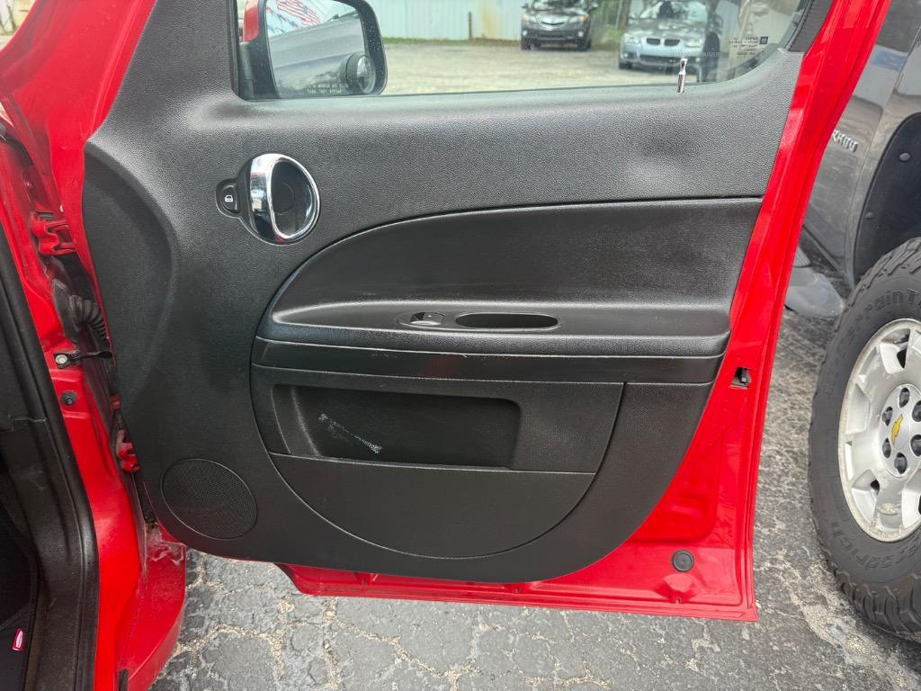 2011 Chevrolet HHR - $5,900