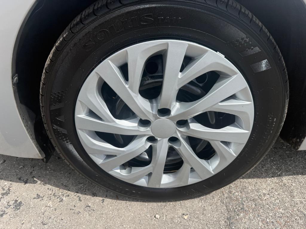 2017 Toyota Corolla - $7,900