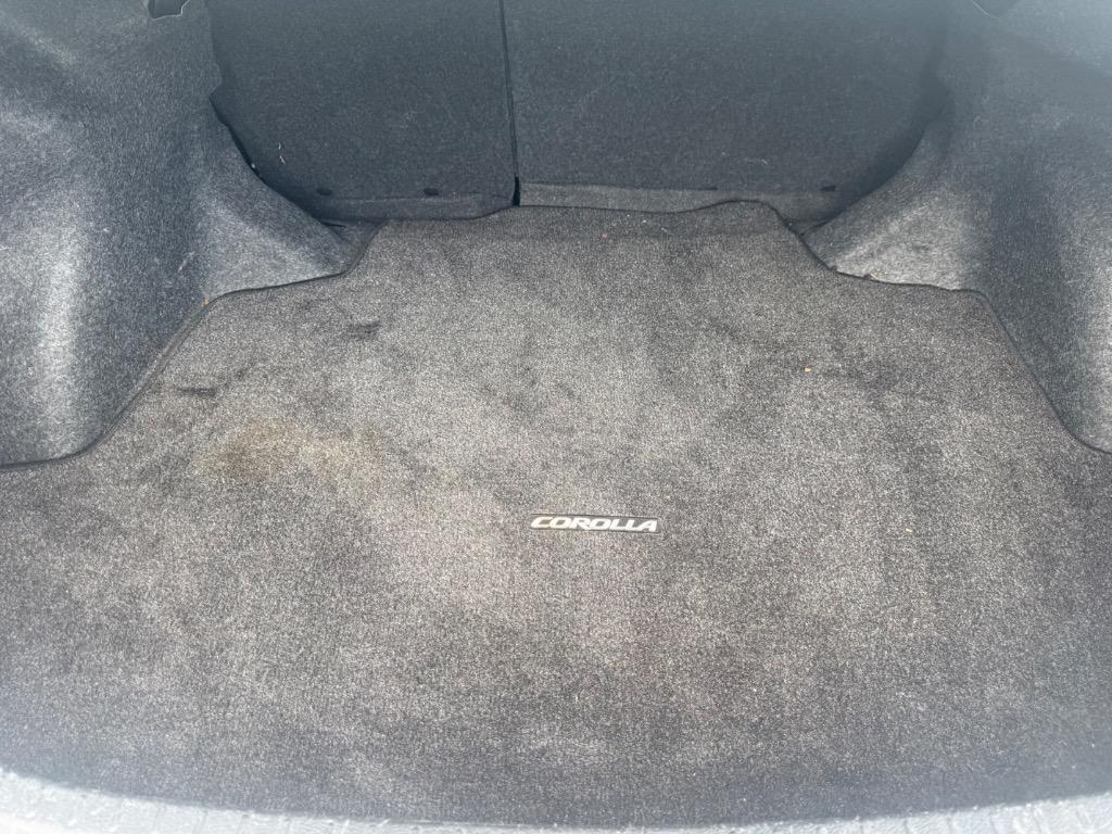 2017 Toyota Corolla - $7,900