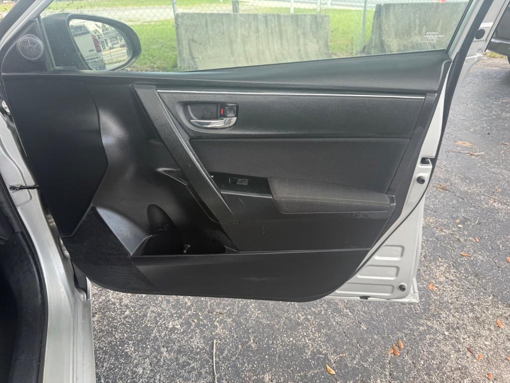 2017 Toyota Corolla - $7,900
