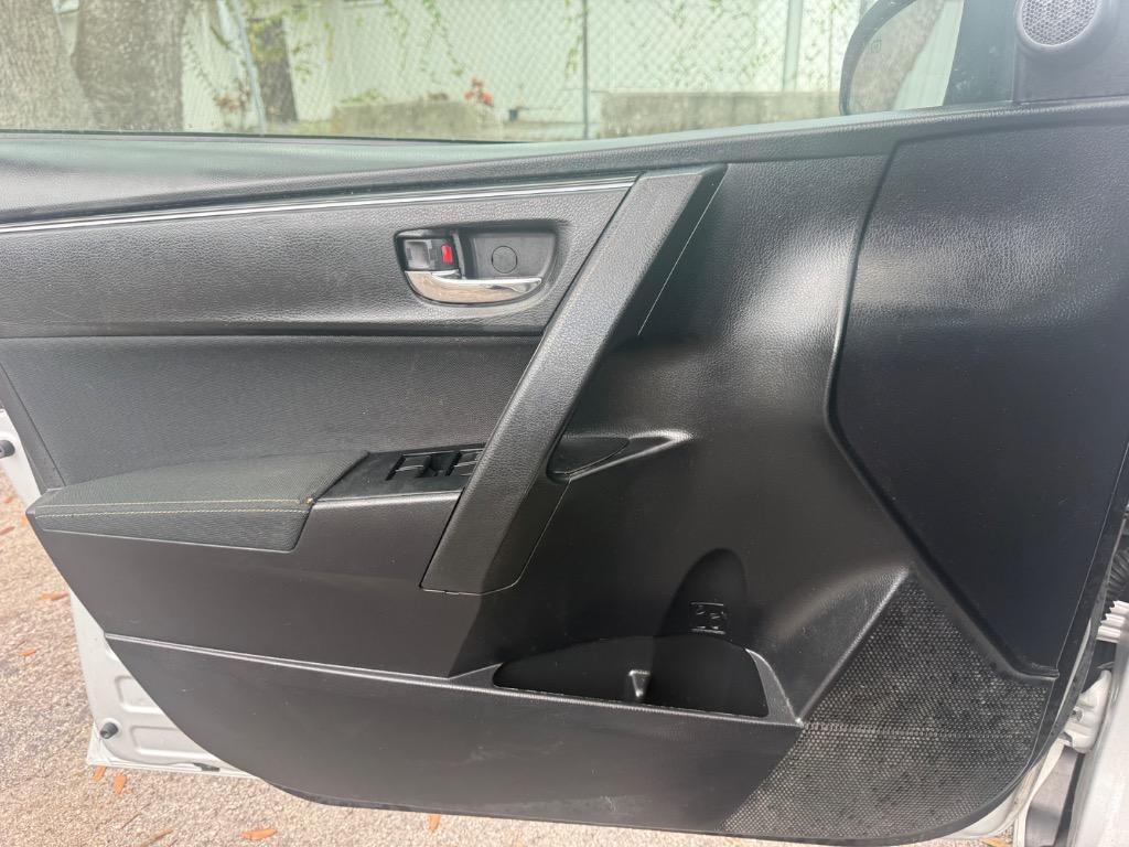 2017 Toyota Corolla - $7,900