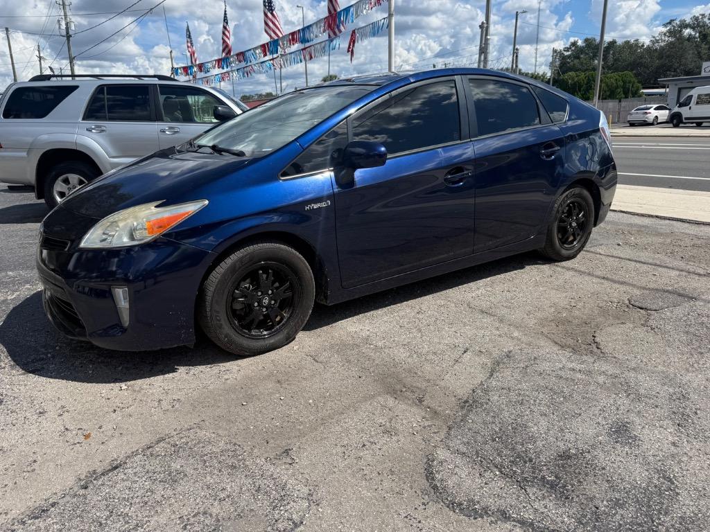 2015 Toyota Prius - $11,900