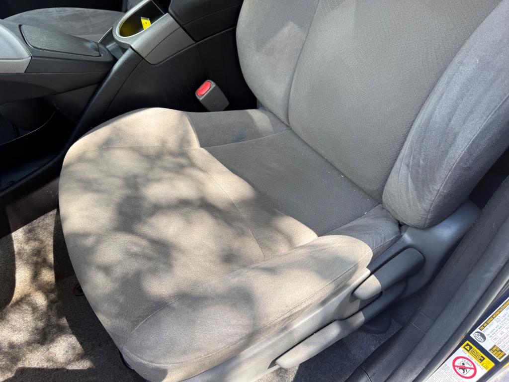 2015 Toyota Prius - $11,900