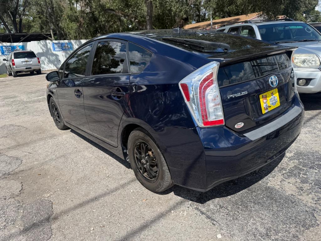 2015 Toyota Prius - $11,900