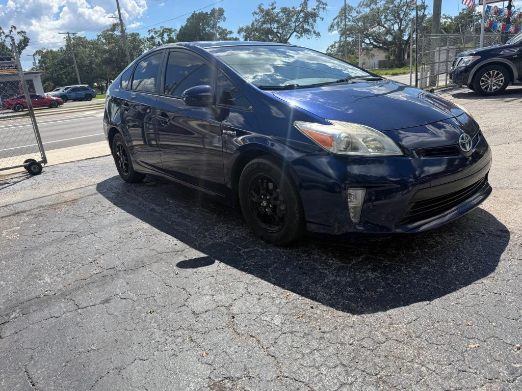 2015 Toyota Prius - $11,900