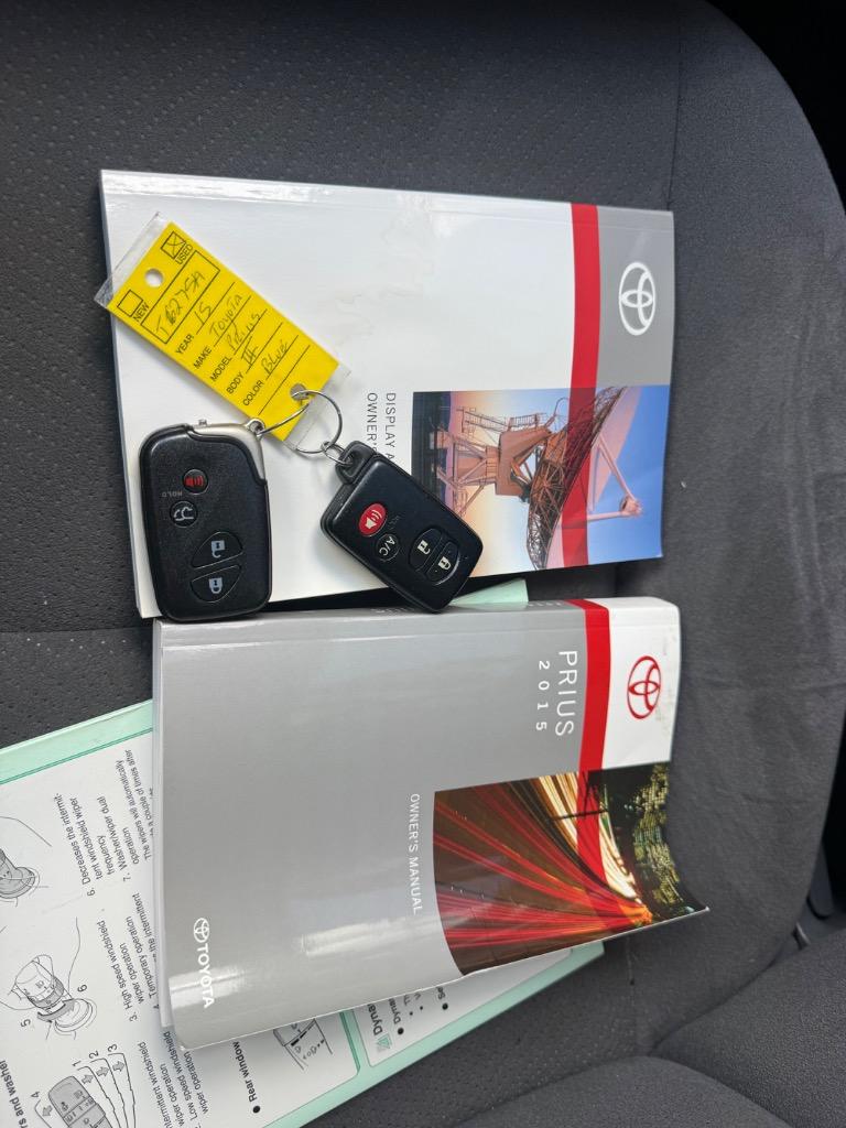 2015 Toyota Prius - $11,900
