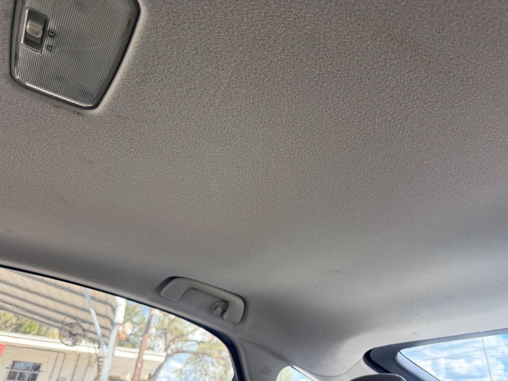 2015 Toyota Prius - $11,900