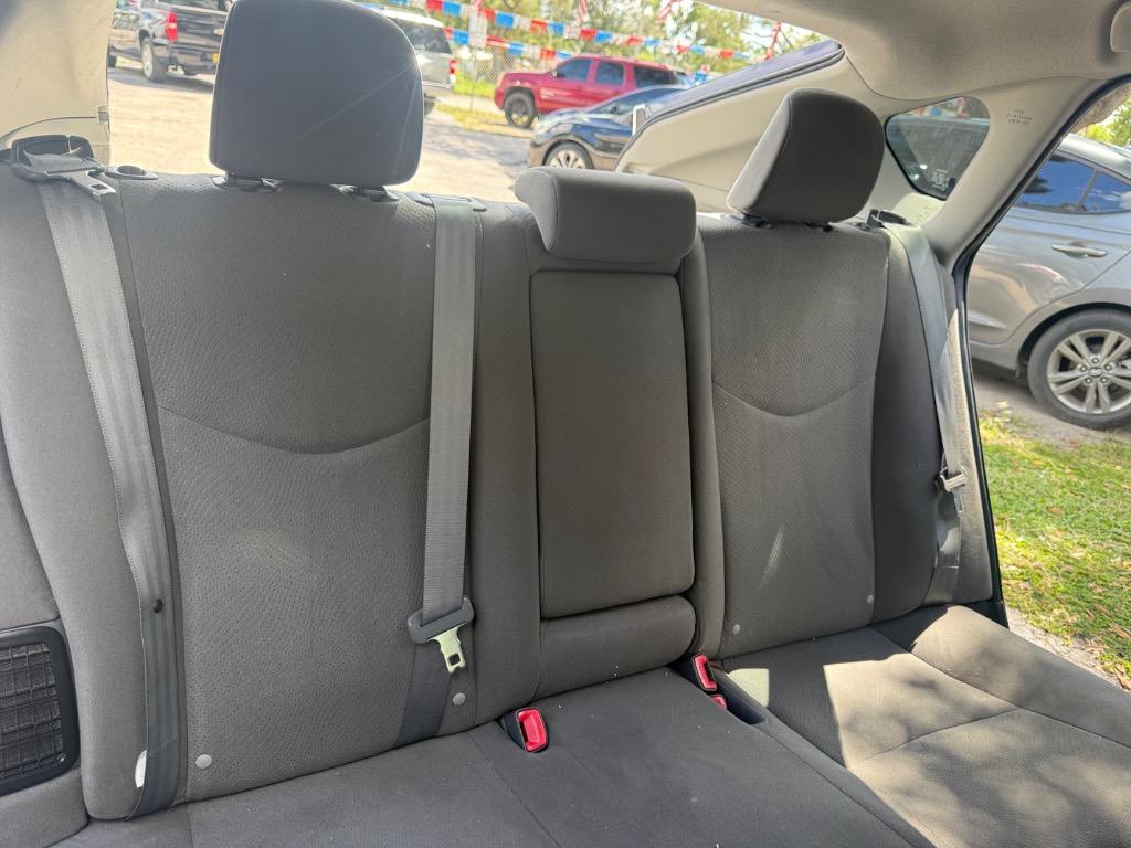 2015 Toyota Prius - $11,900