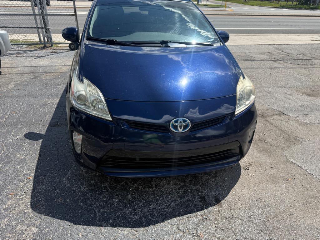 2015 Toyota Prius - $11,900