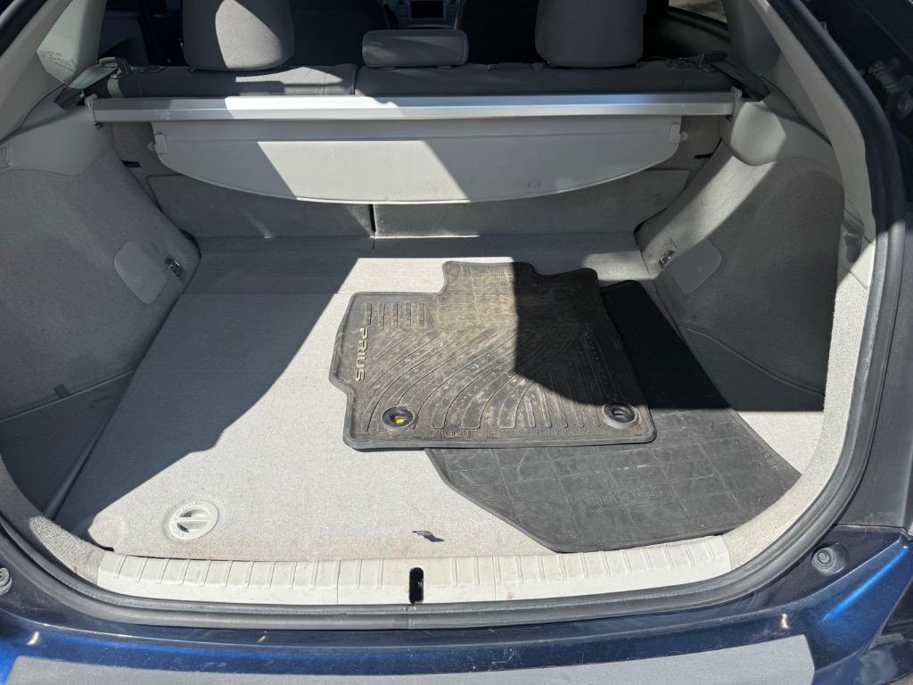 2015 Toyota Prius - $11,900