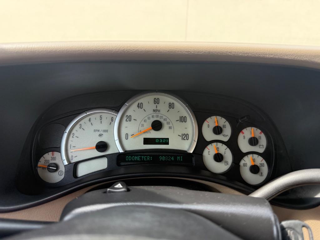 2004 Chevrolet Silverado - $17,900