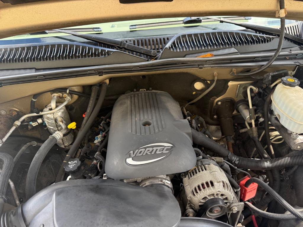2004 Chevrolet Silverado - $17,900