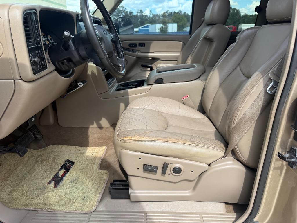 2004 Chevrolet Silverado - $17,900