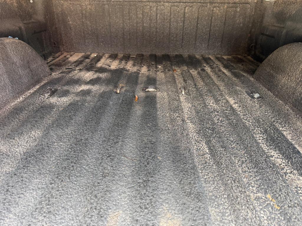2004 Chevrolet Silverado - $17,900