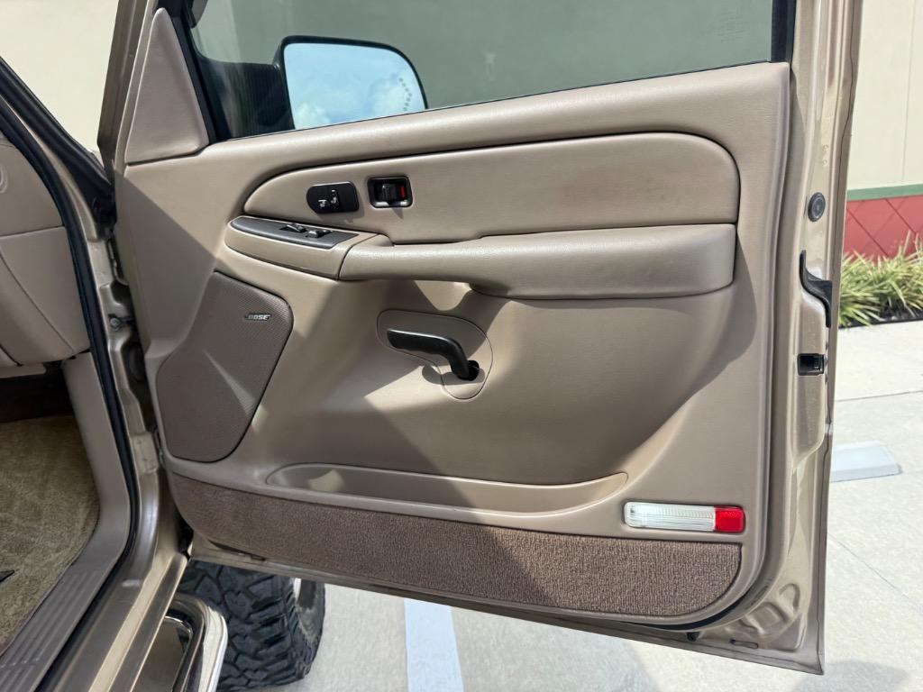 2004 Chevrolet Silverado - $17,900