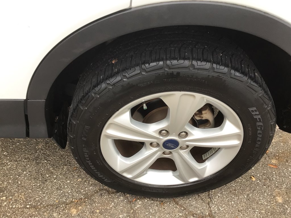 2015 Ford Escape SE photo