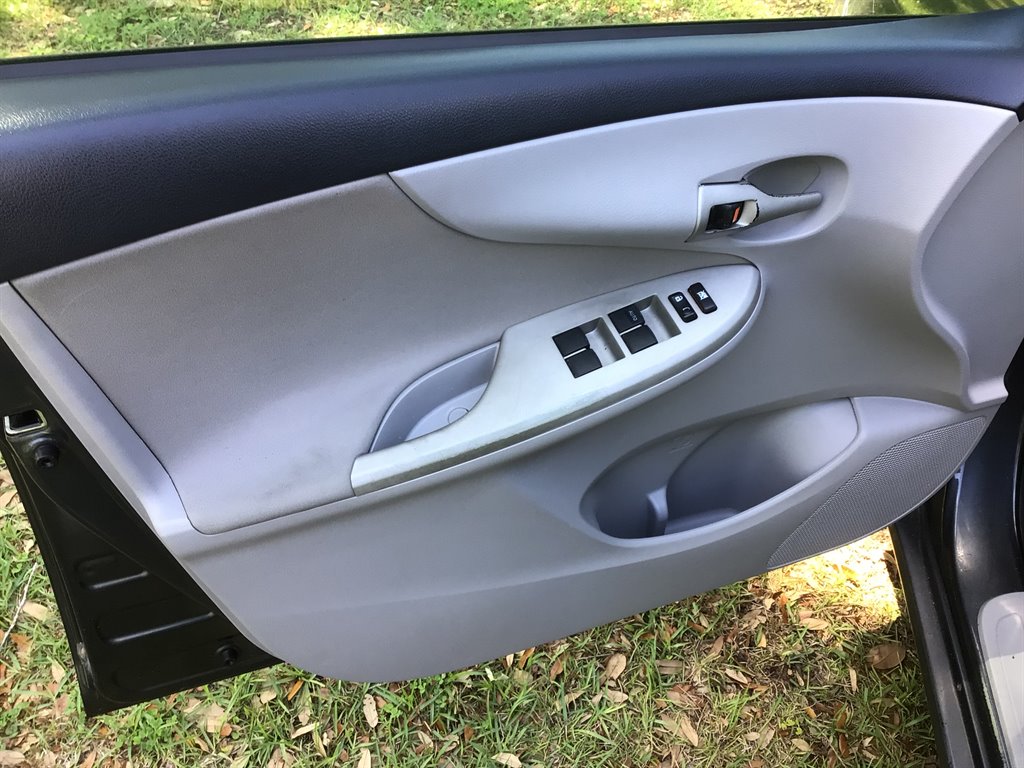 2013 Toyota Corolla L photo