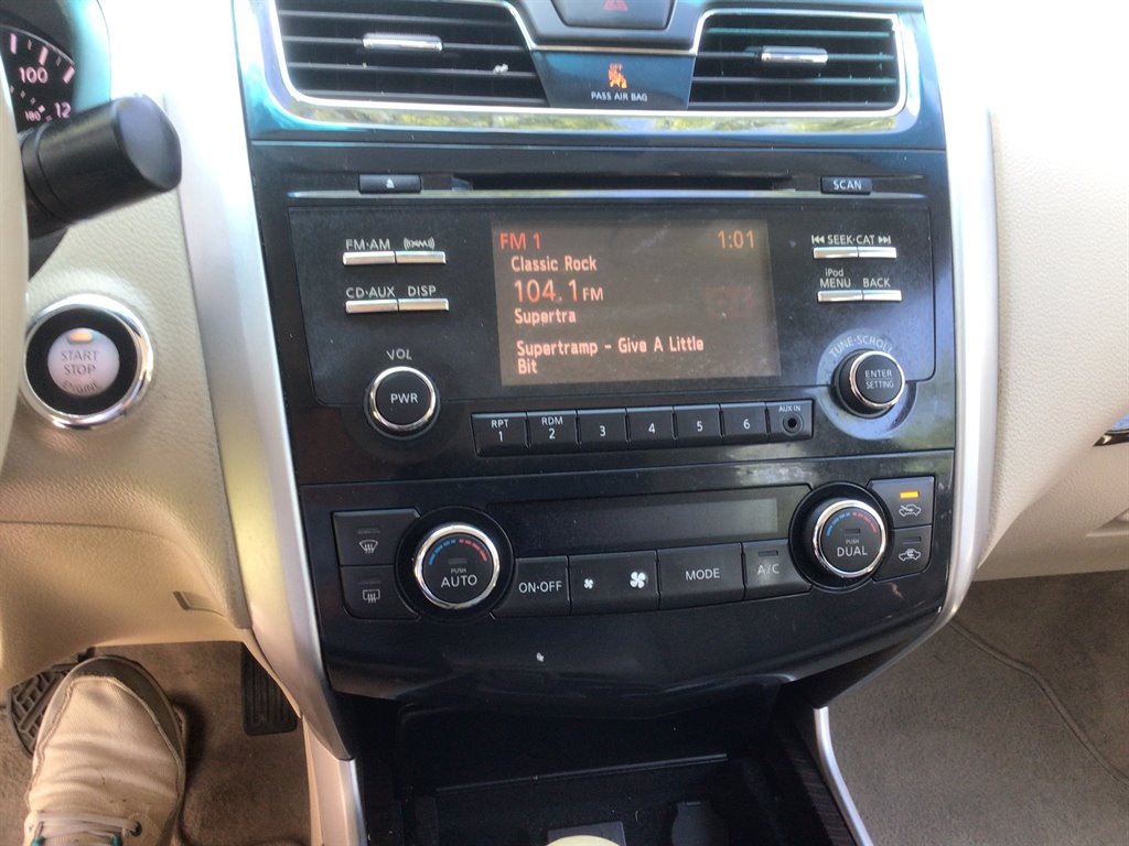 2013 Nissan Altima 2.5 photo