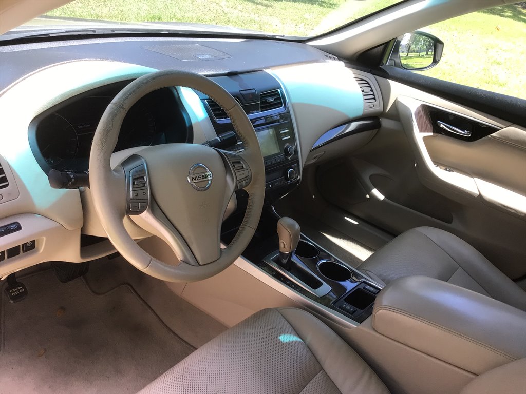 2013 Nissan Altima 2.5 photo