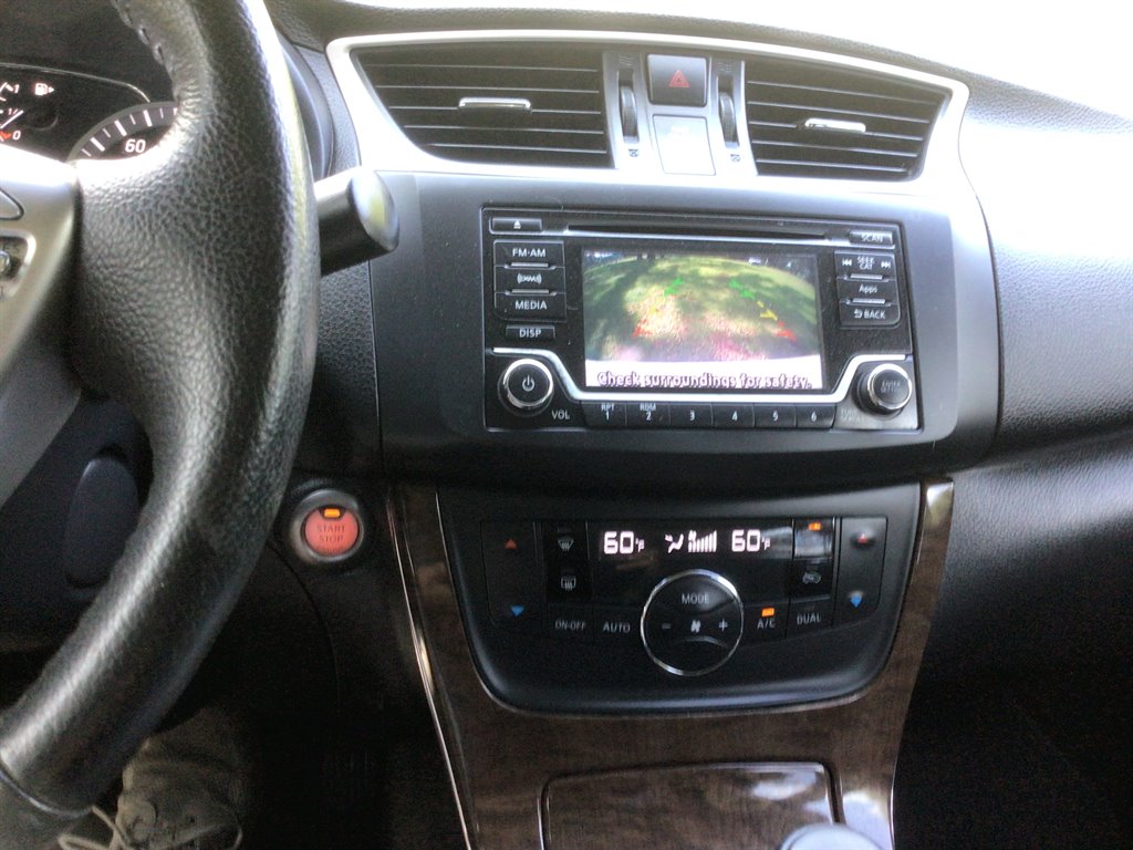2015 Nissan Sentra SL photo