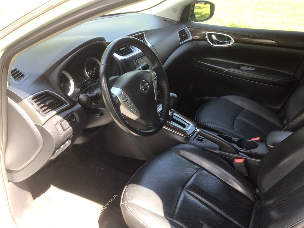 2015 Nissan Sentra SL photo