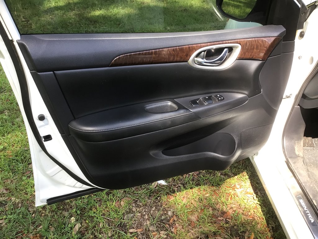 2015 Nissan Sentra SL photo