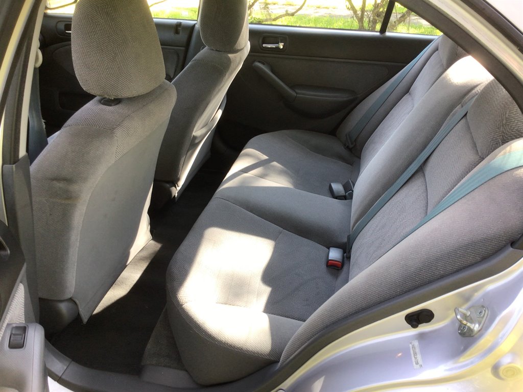 2002 Honda Civic LX photo