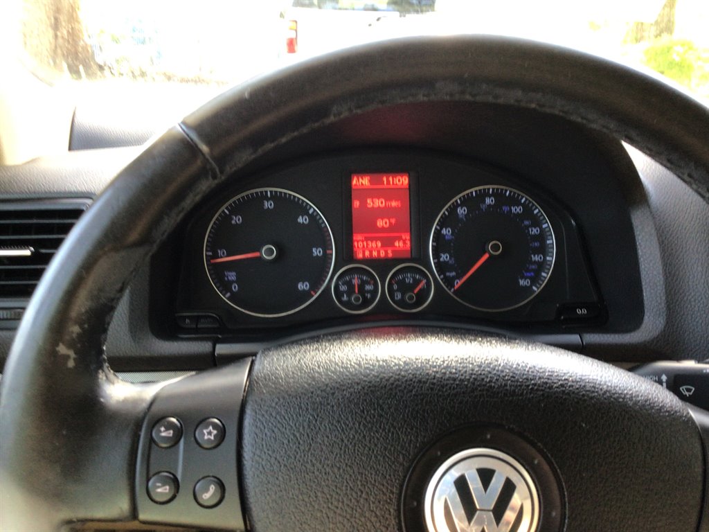 2009 Volkswagen Jetta - $7,895