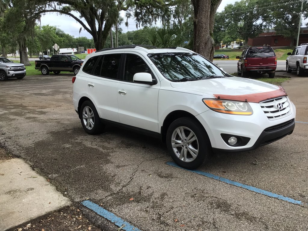 2011 Hyundai Santa FE - $7,995