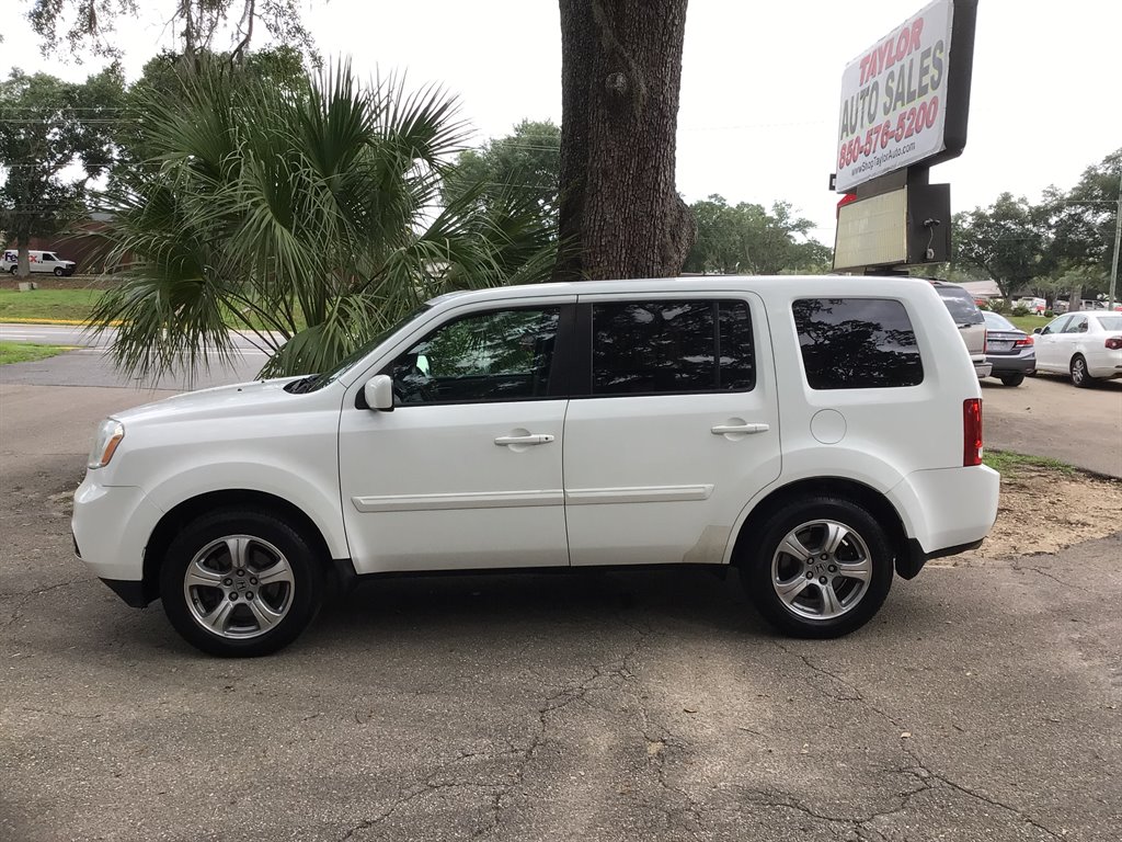 2013 Honda Pilot - $14,998