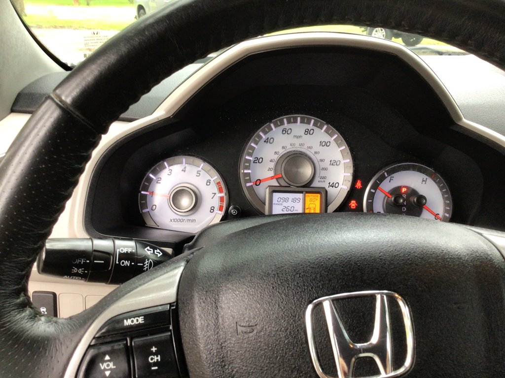 2013 Honda Pilot - $14,998