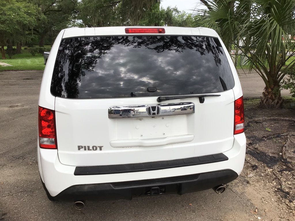 2013 Honda Pilot - $14,998