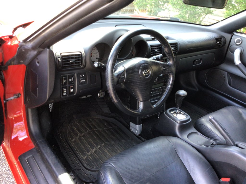 2004 Toyota MR2 - $16,789