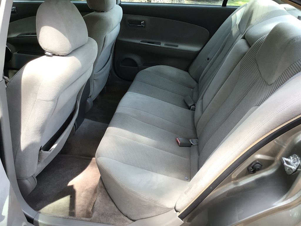 2005 Nissan Altima - $6,799