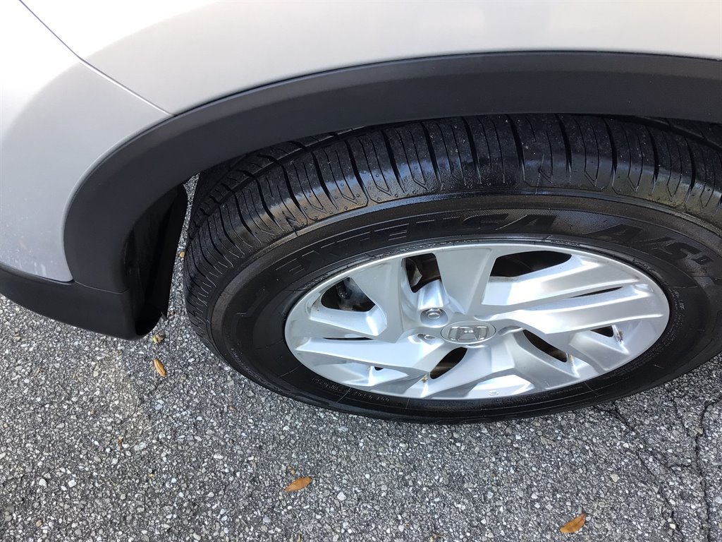 2016 Honda CR-V - $13,495