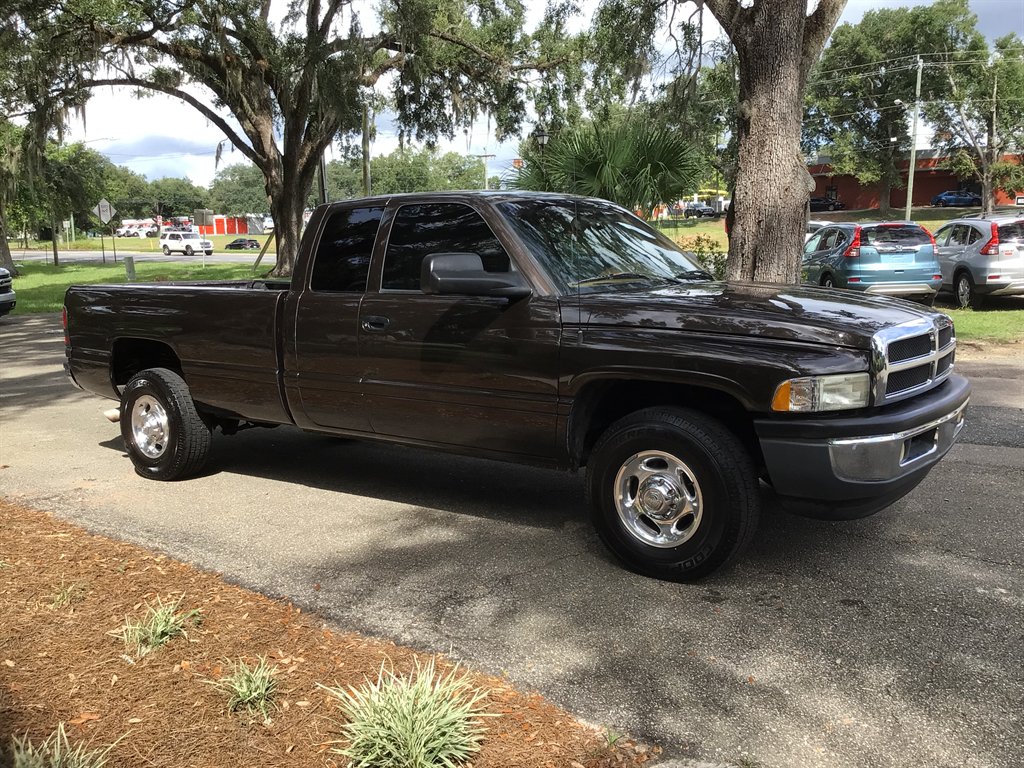 2001 Dodge Ram 2500 - $19,799
