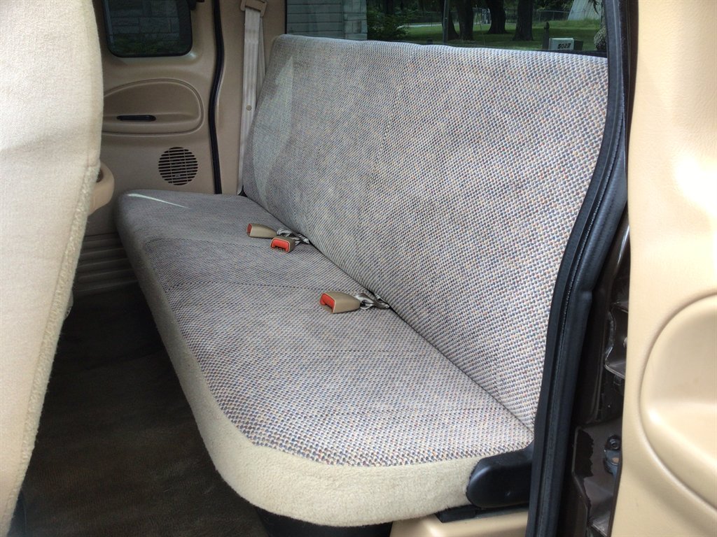 2001 Dodge Ram 2500 - $19,799
