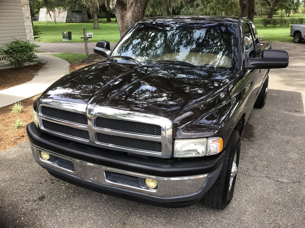 2001 Dodge Ram 2500 - $19,799