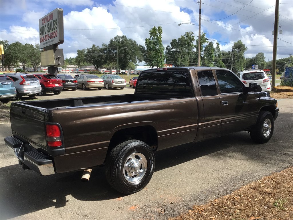 2001 Dodge Ram 2500 - $19,799