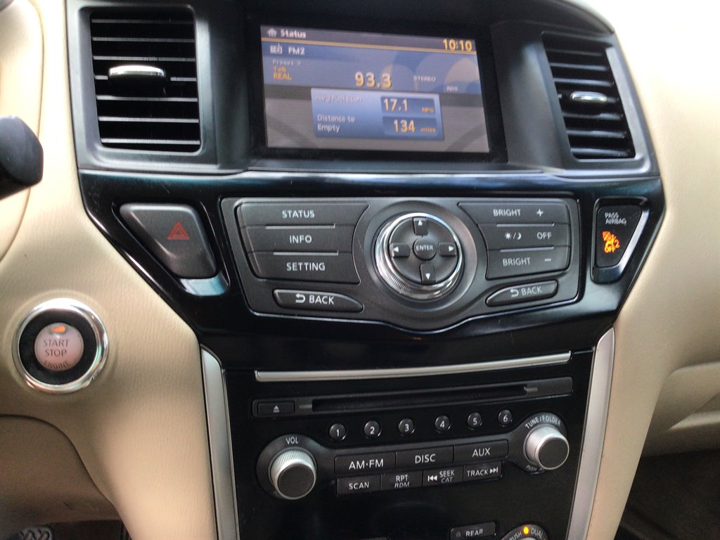 2015 Nissan Pathfinder - $8,995