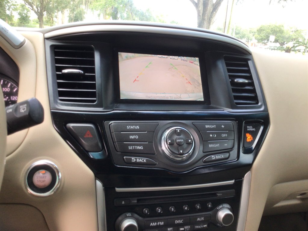 2015 Nissan Pathfinder - $8,995