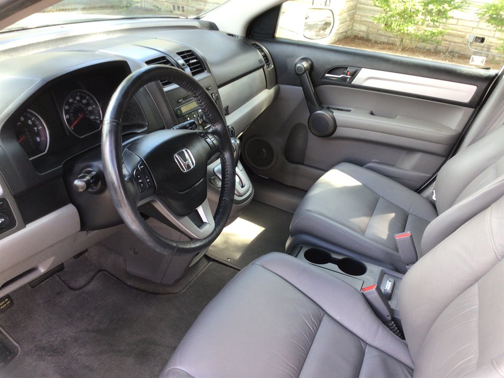 2011 Honda CR-V - $15,995
