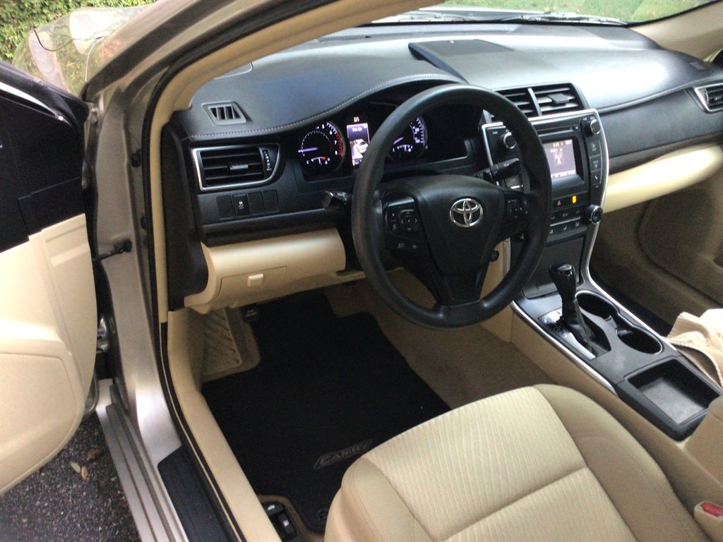 2016 Toyota Camry - $11,995