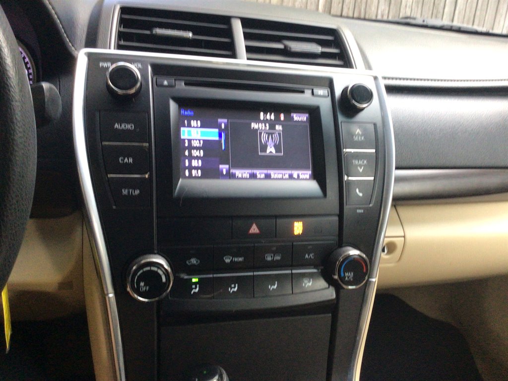 2016 Toyota Camry - $11,995