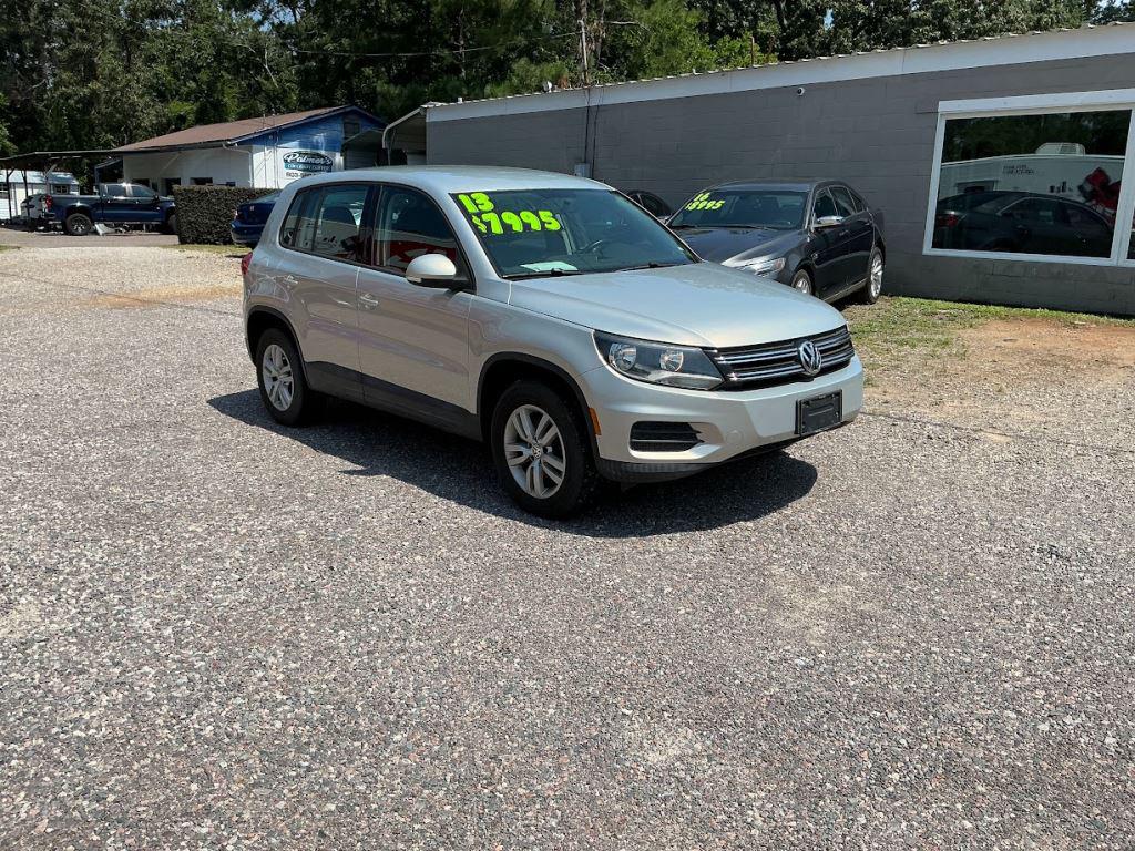 2013 Volkswagen Tiguan - $7,995