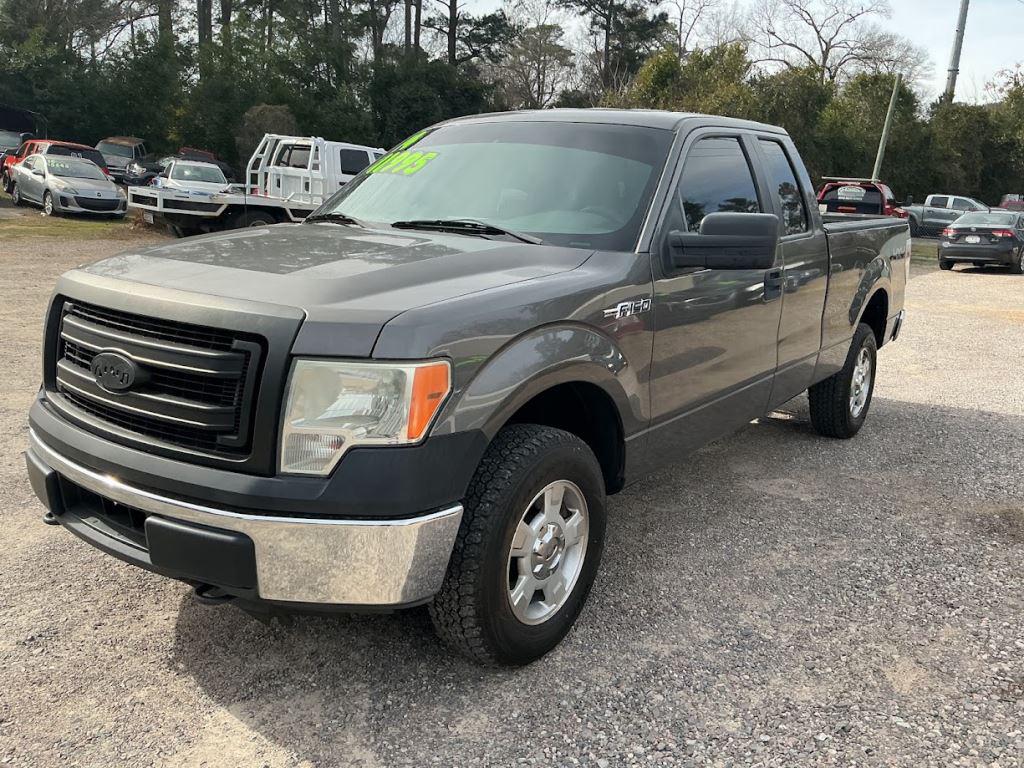 2014 Ford F-150 - $11,995
