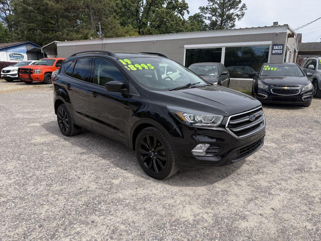 2019 Ford Escape - $8,995