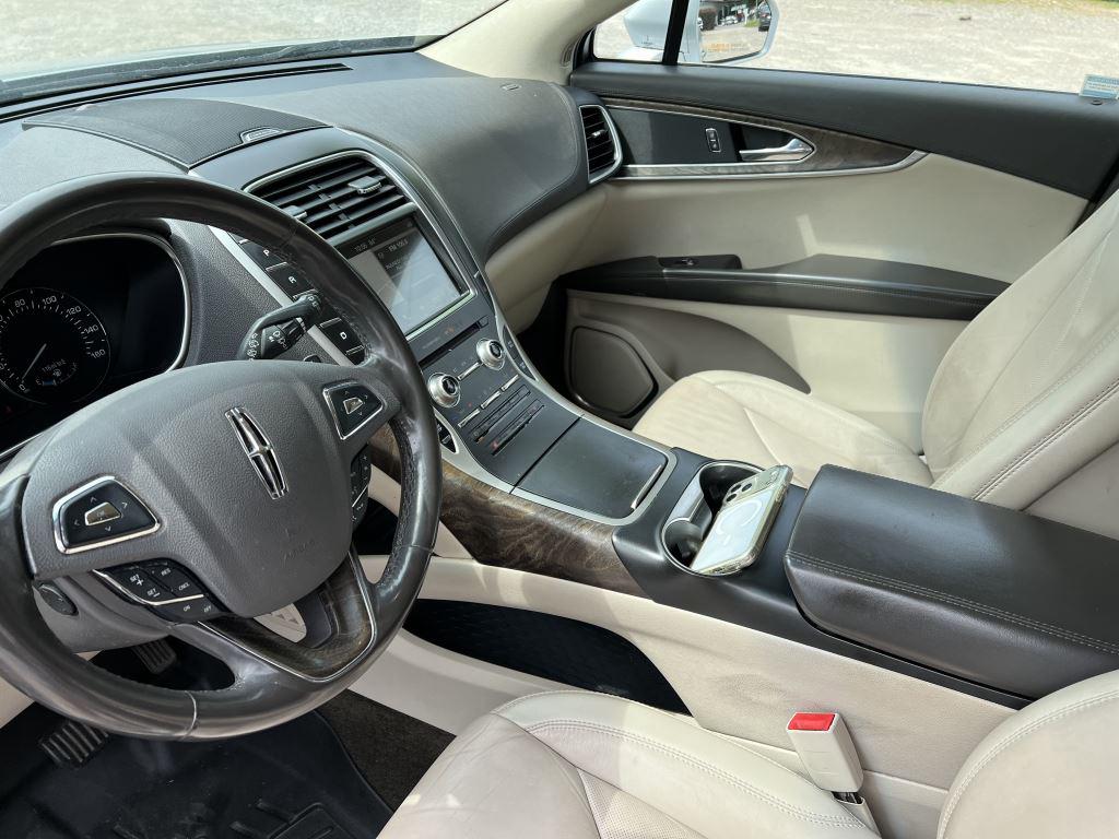 2017 Lincoln MKX - $8,995