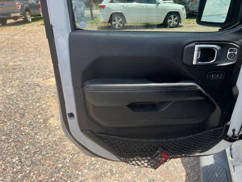 2020 Jeep Gladiator - $22,995